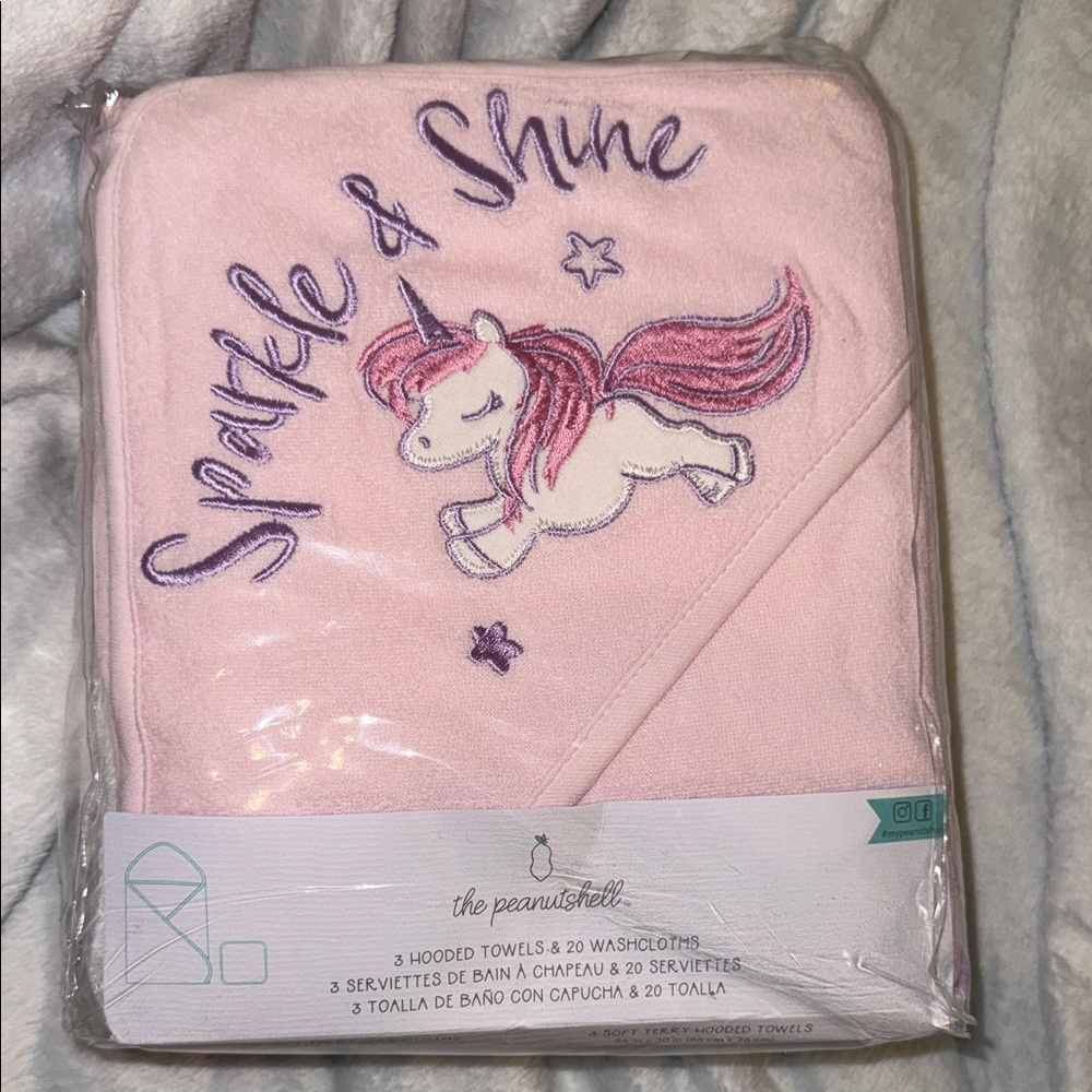 The Peanutshell Pink Unicorn Hooded Towel Set